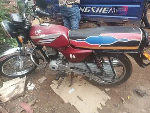 Bajaj Boxer 2015 Red