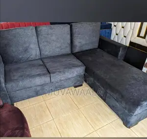Vyion L Sofa Set