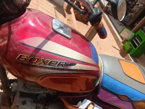 Bajaj Boxer 2024 Red