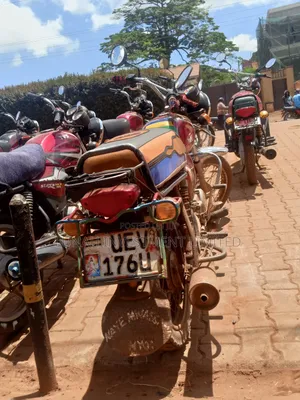 Bajaj Boxer 2024 Red