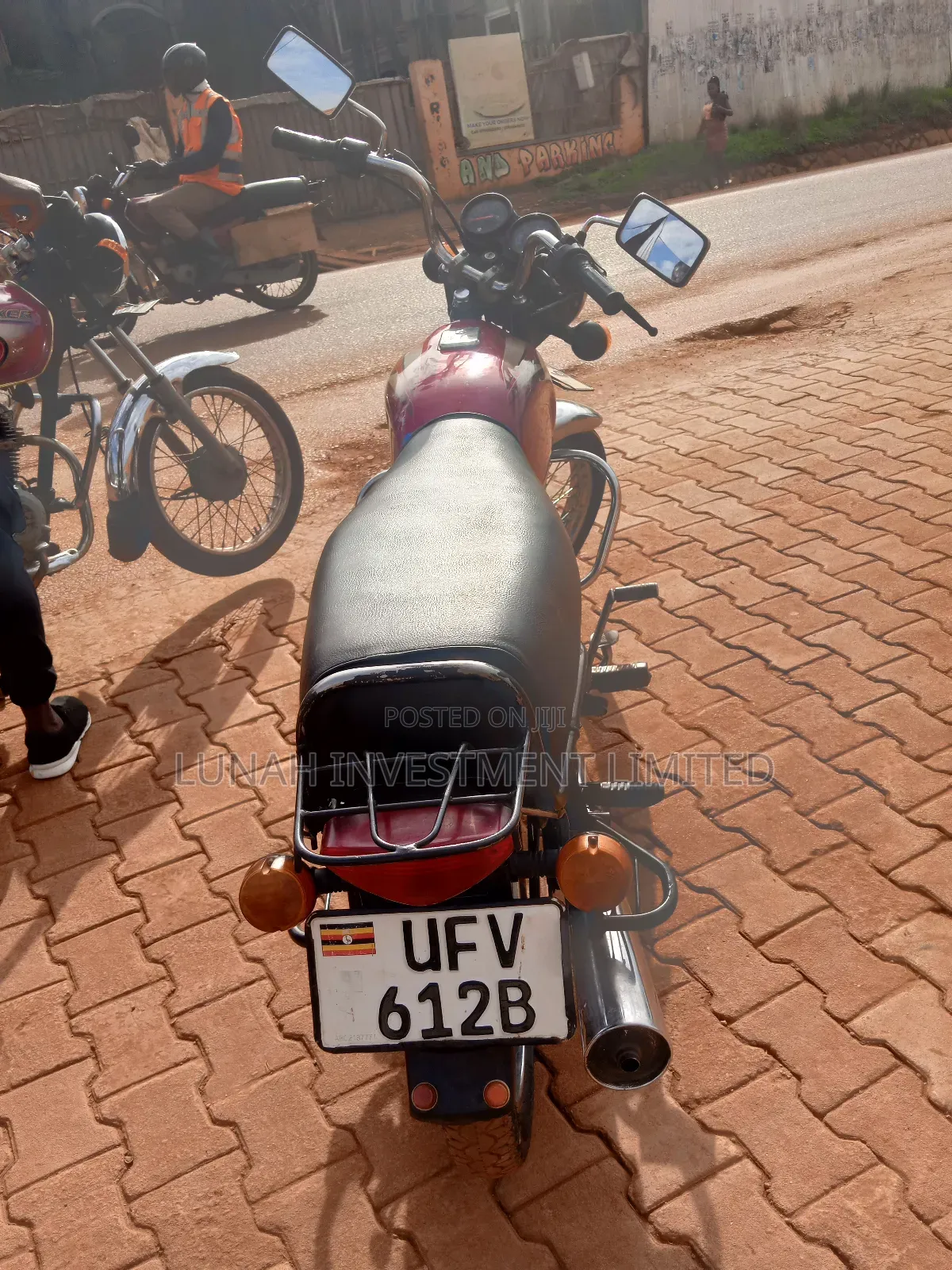 Bajaj Boxer 100 2024 Red