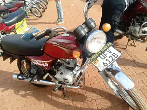 Bajaj Boxer 100 2024 Red