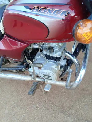 Bajaj Boxer 100 2025 Red