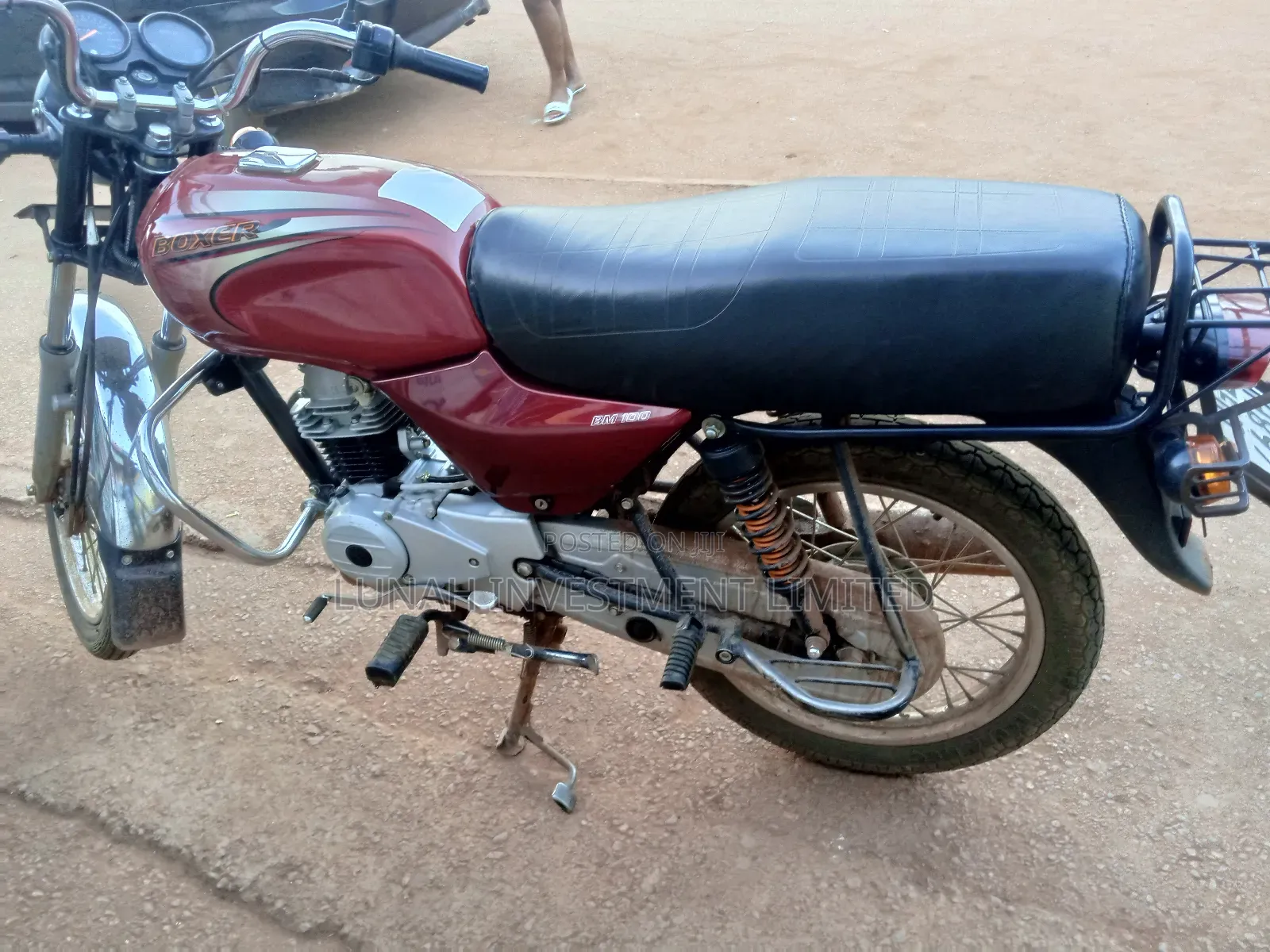 Bajaj Boxer 100 2025 Red