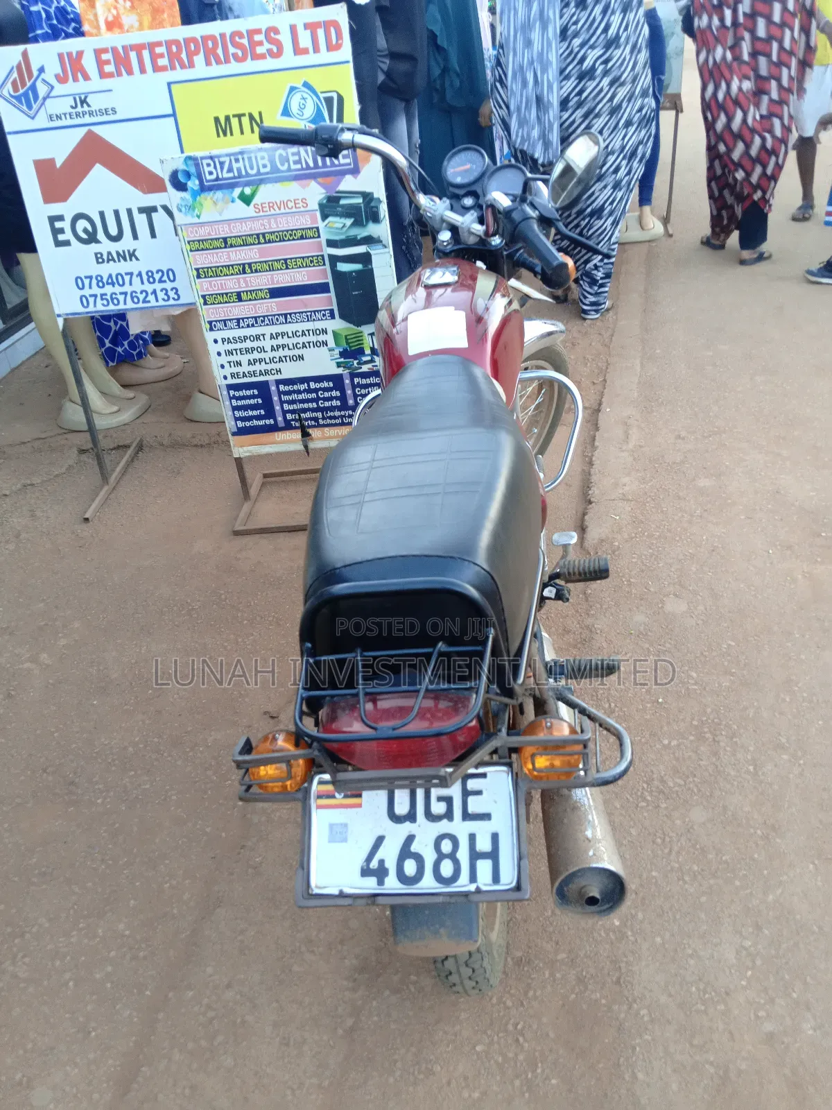 Bajaj Boxer 100 2025 Red