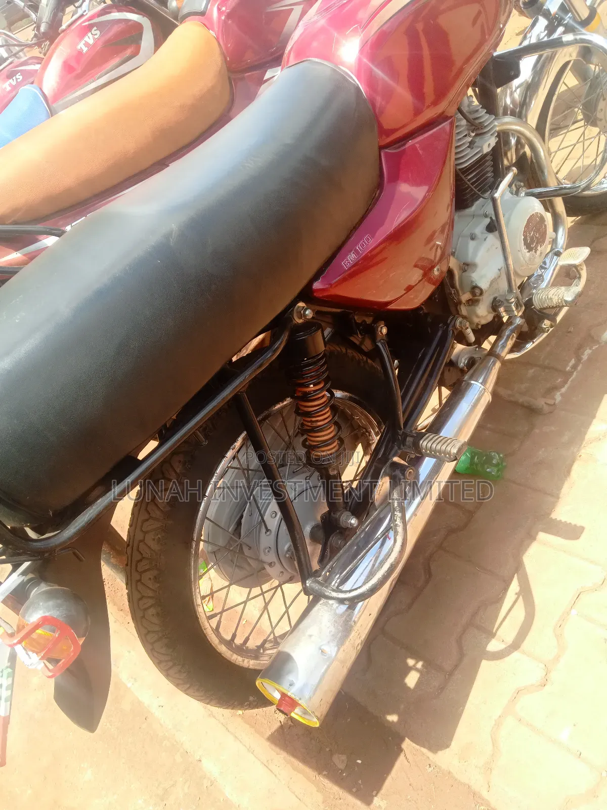 Bajaj Boxer 100 2024 Red