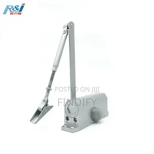 Heavy Duty
Door Closer