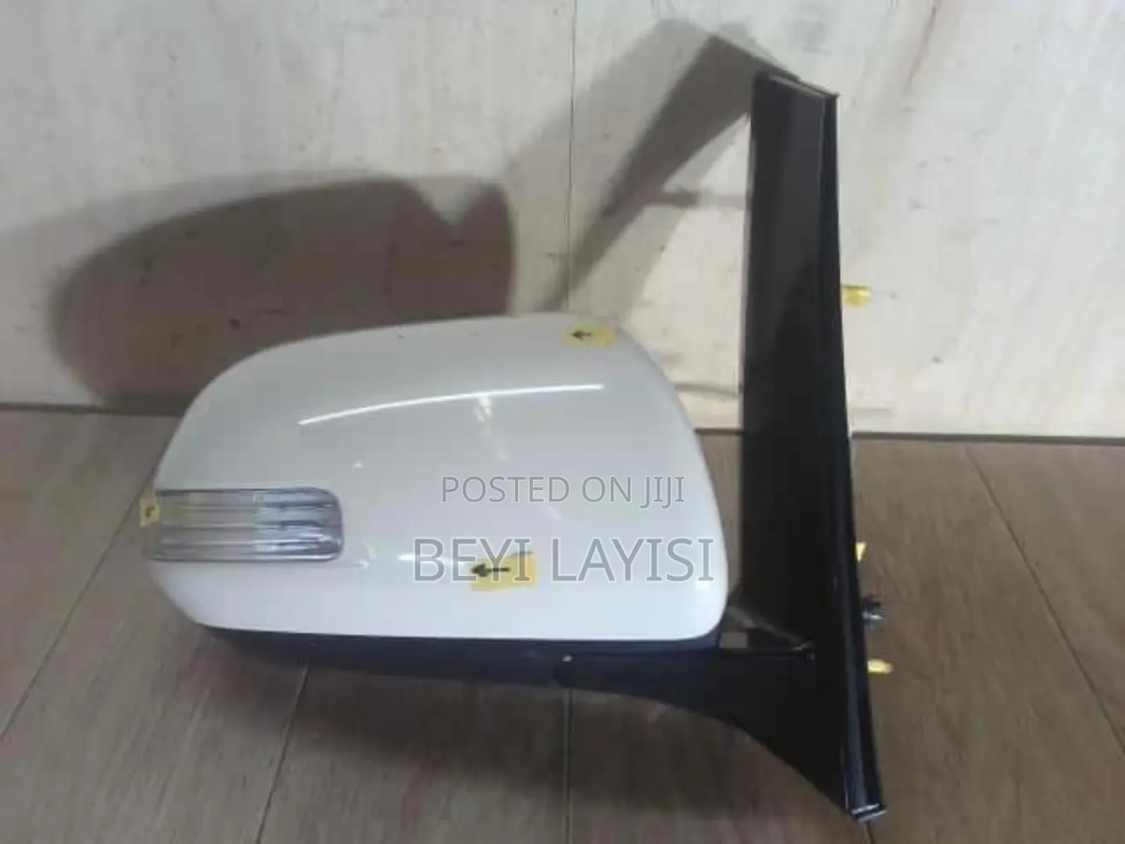 Sleek Aero Dynamic Side Mirrors Cars