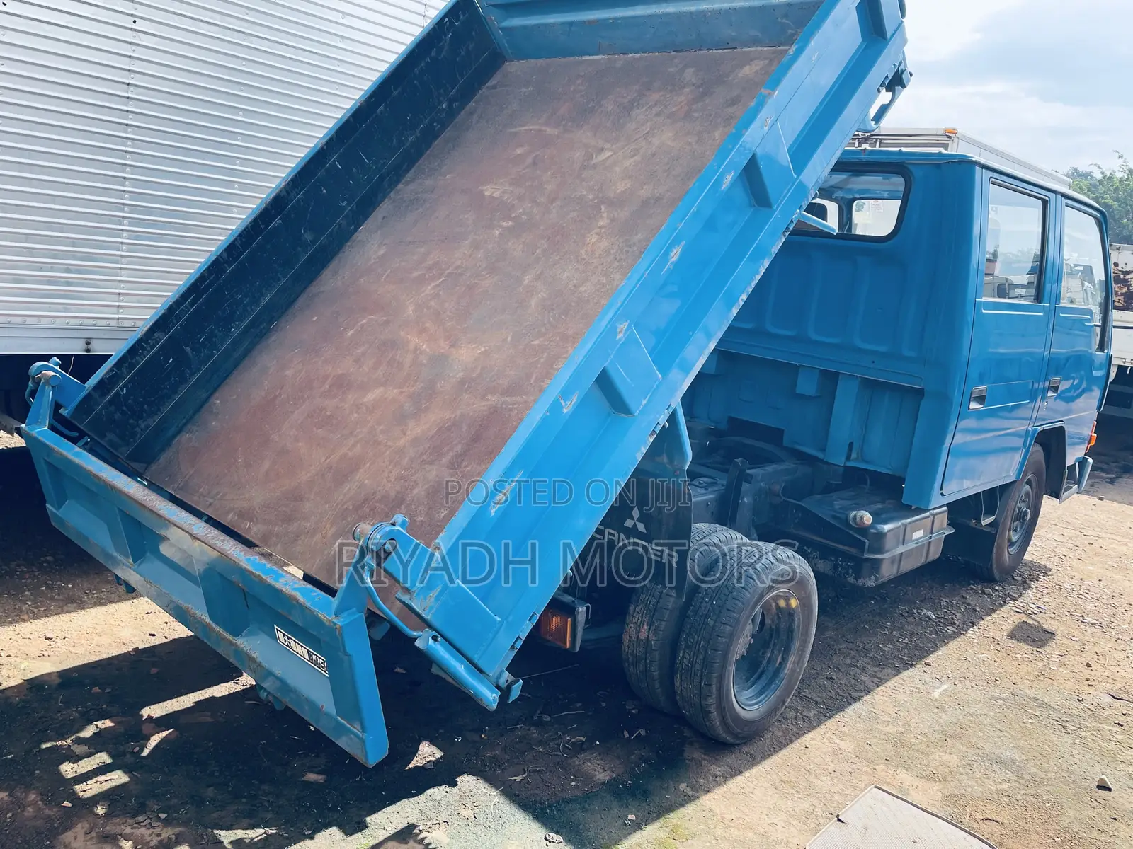 Canter Double Cabin