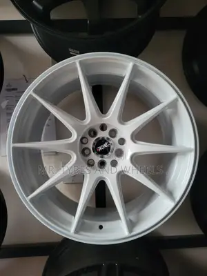 The Whitish Size 18 Rims for Subaru the World  Type Car.