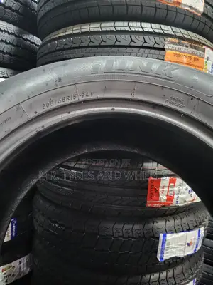 205 65 R15 Brand New Ilink Powerlast Tires 