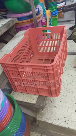 Plastic Carrier Crates Plastic Crates Maroon