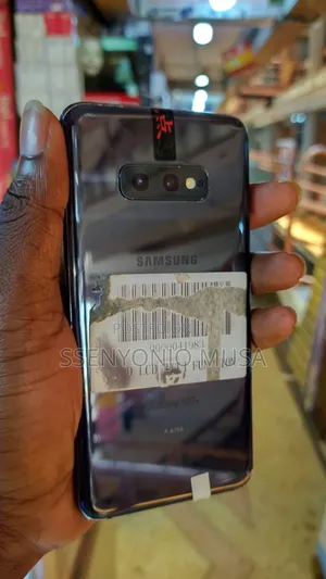 Samsung Galaxy S10e 128 GB Black
