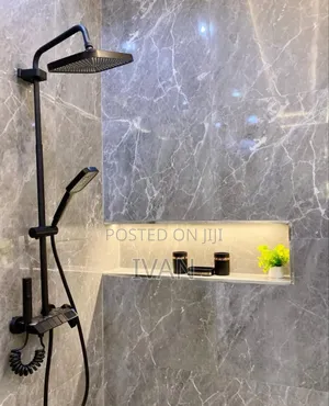 Button Shower