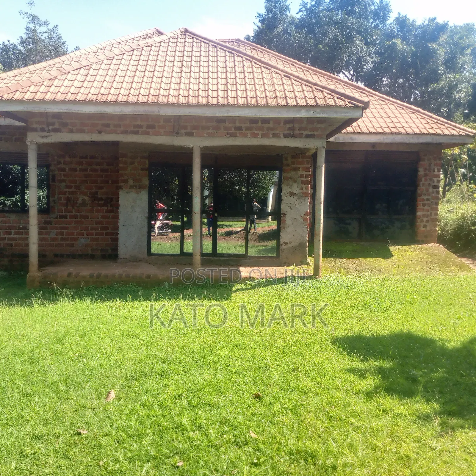 3bdrm House in Mukono Kubirii for sale