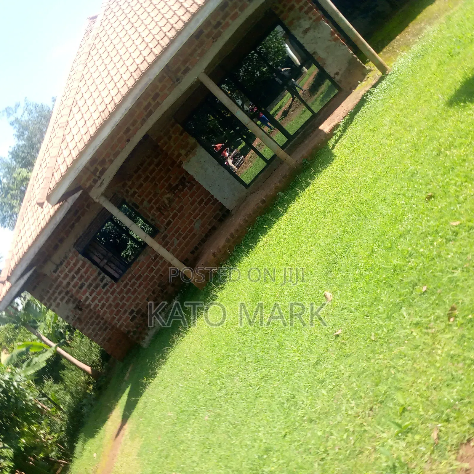 3bdrm House in Mukono Kubirii for sale