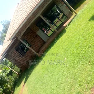 3bdrm House in Mukono Kubirii for sale
