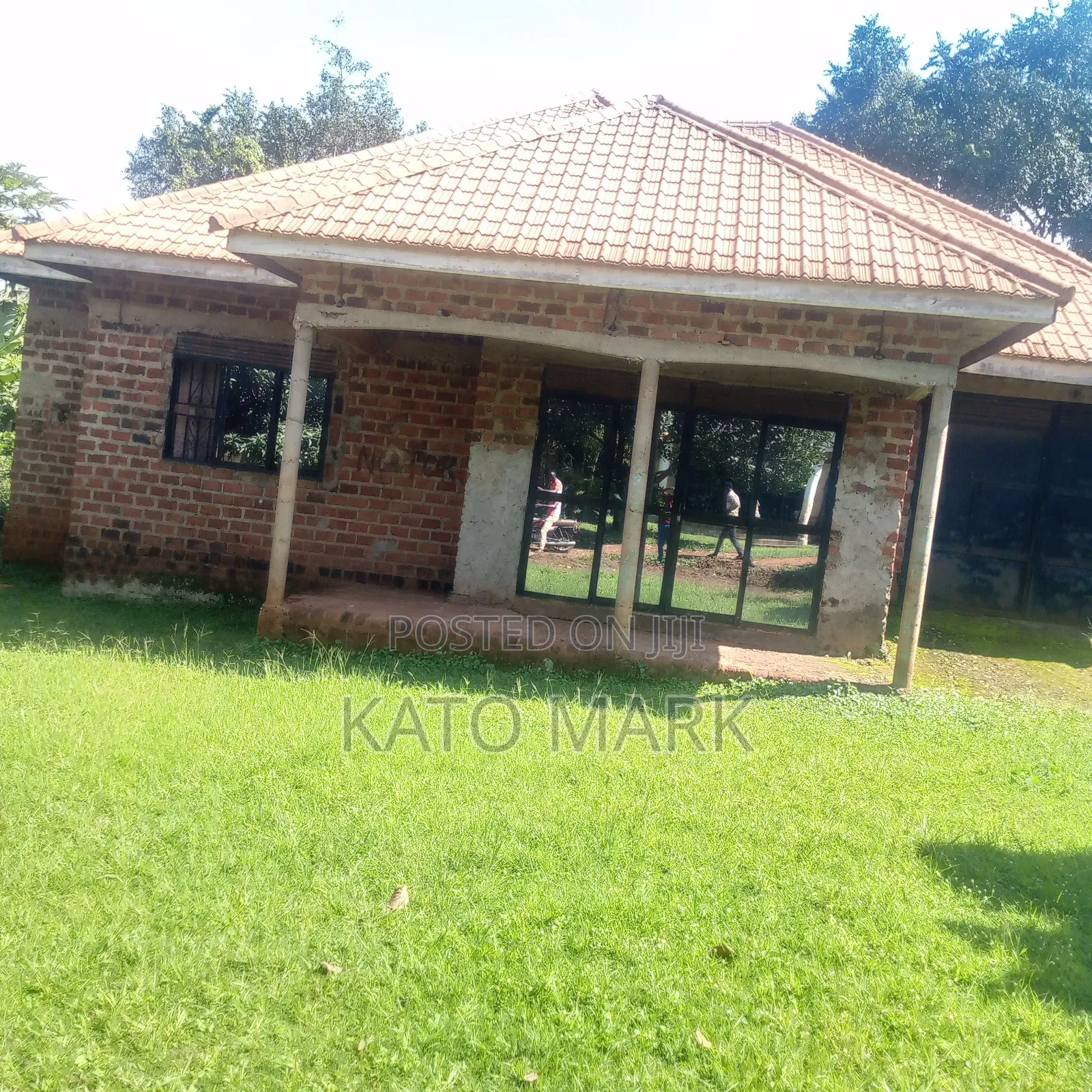 3bdrm House in Mukono Kubirii for sale