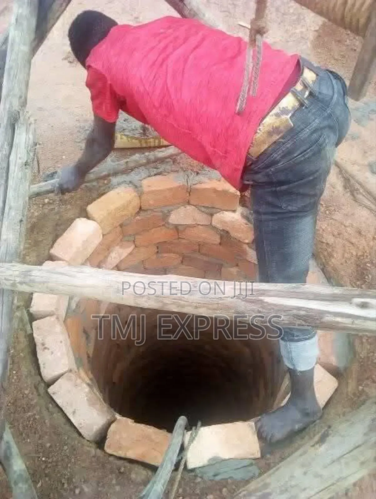 Manual Drilling Borehole Construction