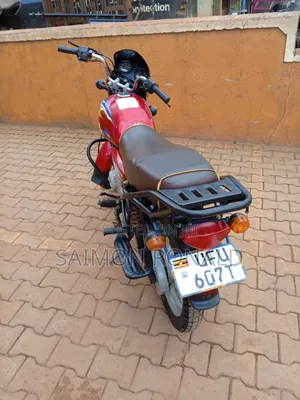 Bajaj Boxer 125 2020 Red