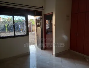 Studio Apartment in Naalya Lukade Road, Central Division for rent