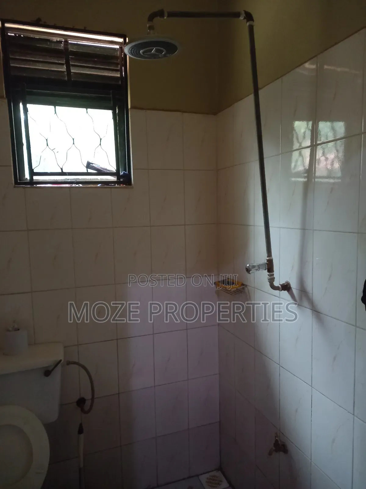 Studio Apartment in Naalya Lukade Road, Central Division for rent
