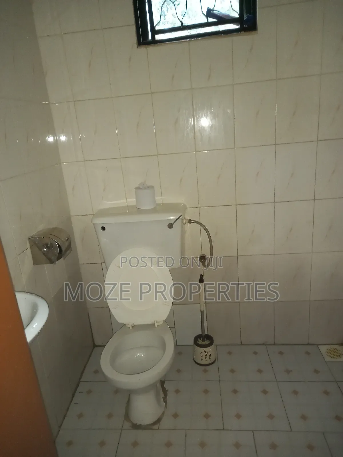 Studio Apartment in Naalya Lukade Road, Central Division for rent