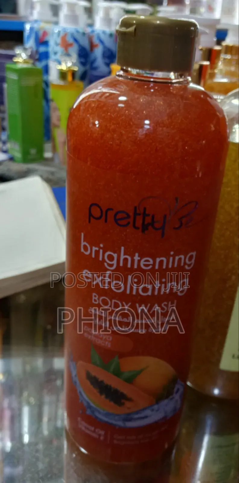 Pretty's Brightening Exfoliating Body Wash
