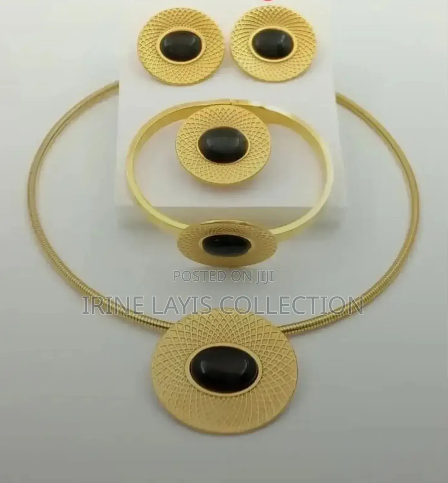 Women's Jewellery Set(Necklace, Earrings, Bungle and Ring)