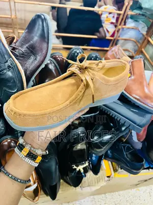 Suede Clarks Laceup Casual Shoes