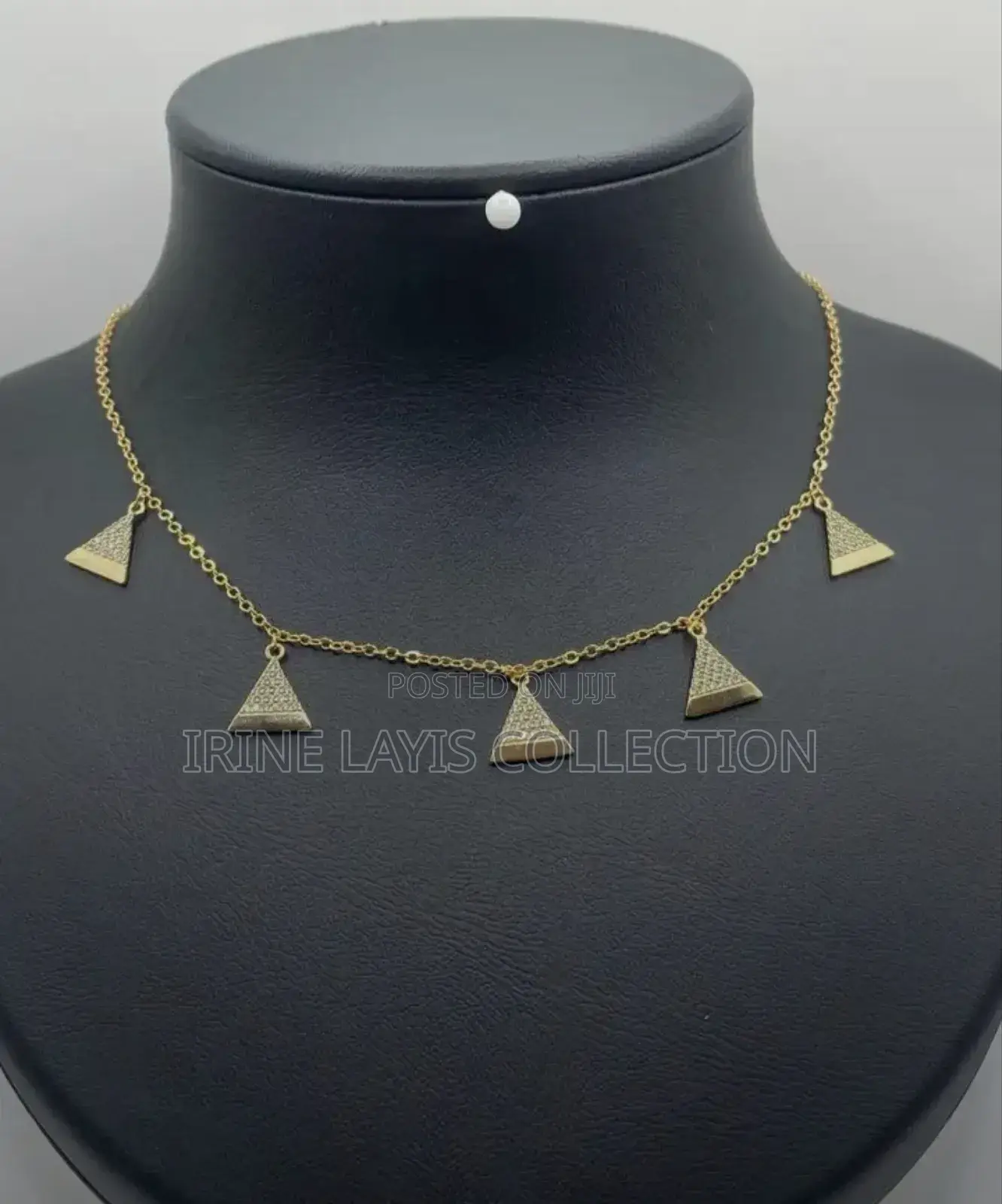 Women's Necklaces