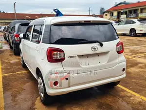Toyota Passo 1.0 AWD 2016 White