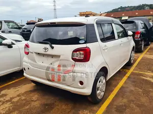Toyota Passo 1.0 AWD 2016 White