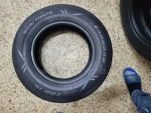 205 70 R15 Farroad Frd16 Used Bt Still Gd Tires N Vry Chip