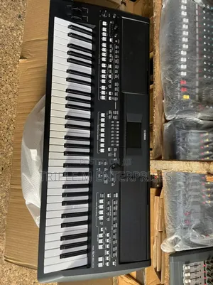 Keyboard Yamaha PSR Sx 600