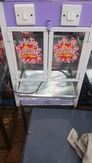 Locally Popcorn Machine