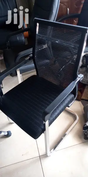 Bordroom Chair