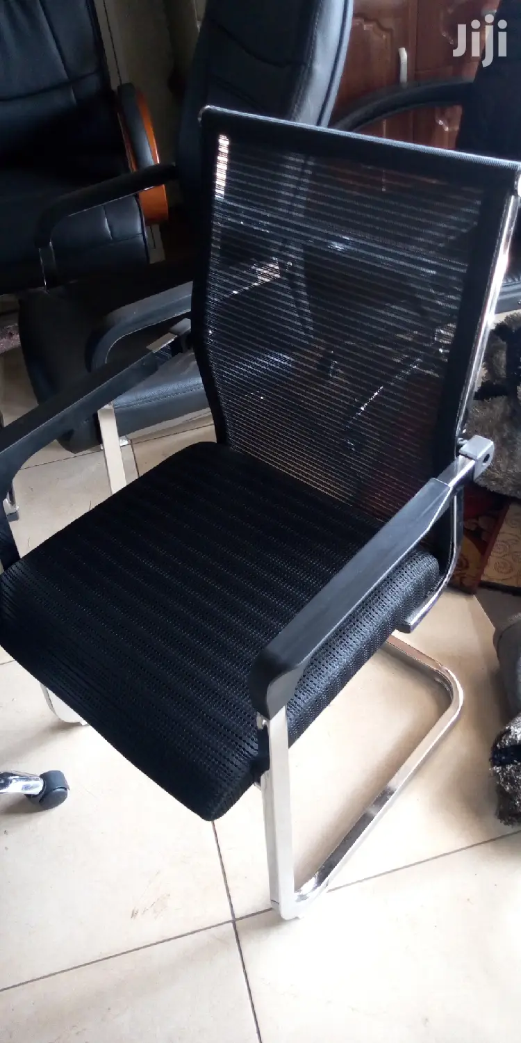 Bordroom Chair