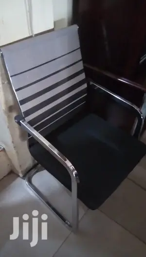 Bordroom Chair