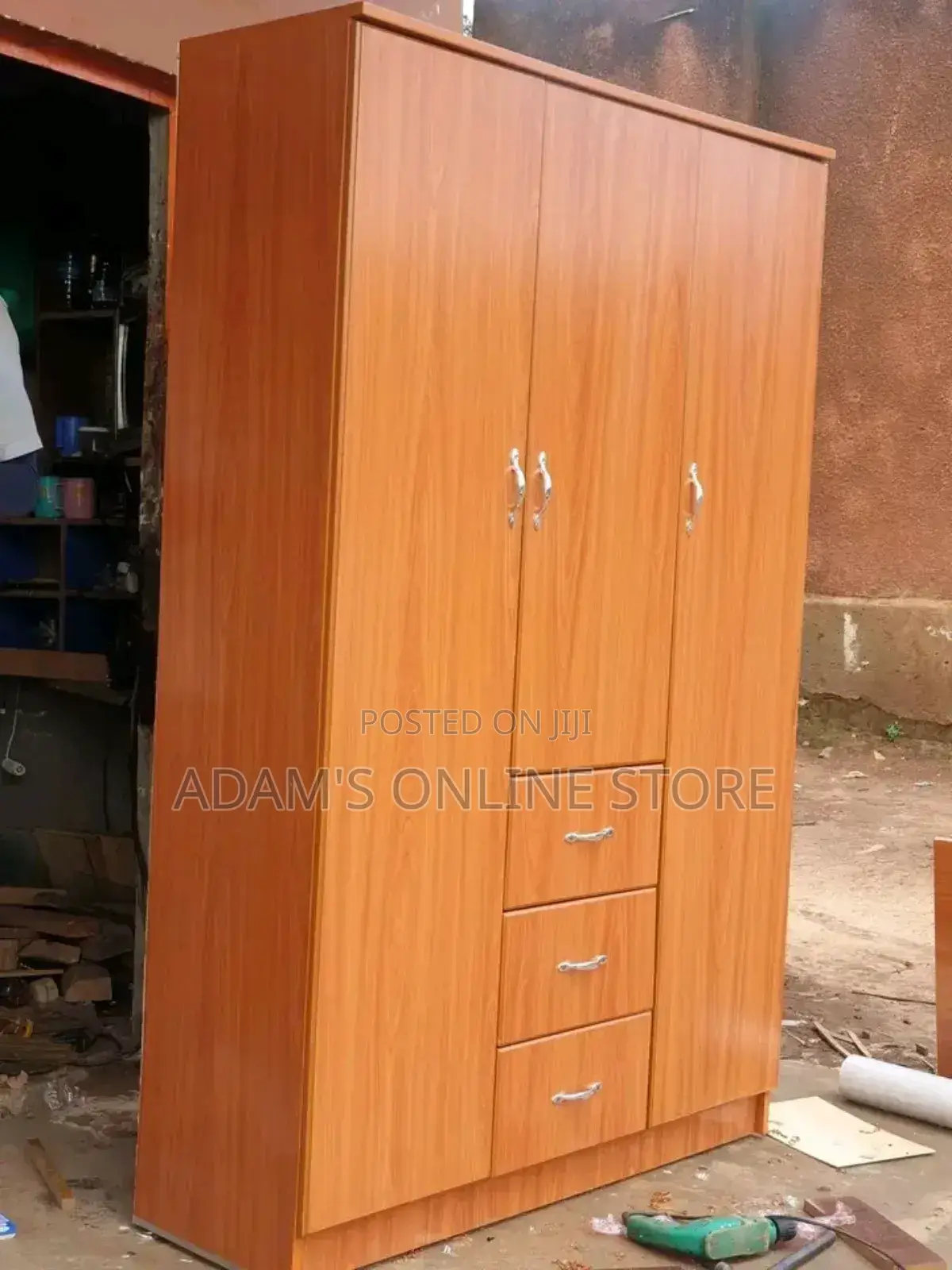 Wardrobe In Color Cherry Brown