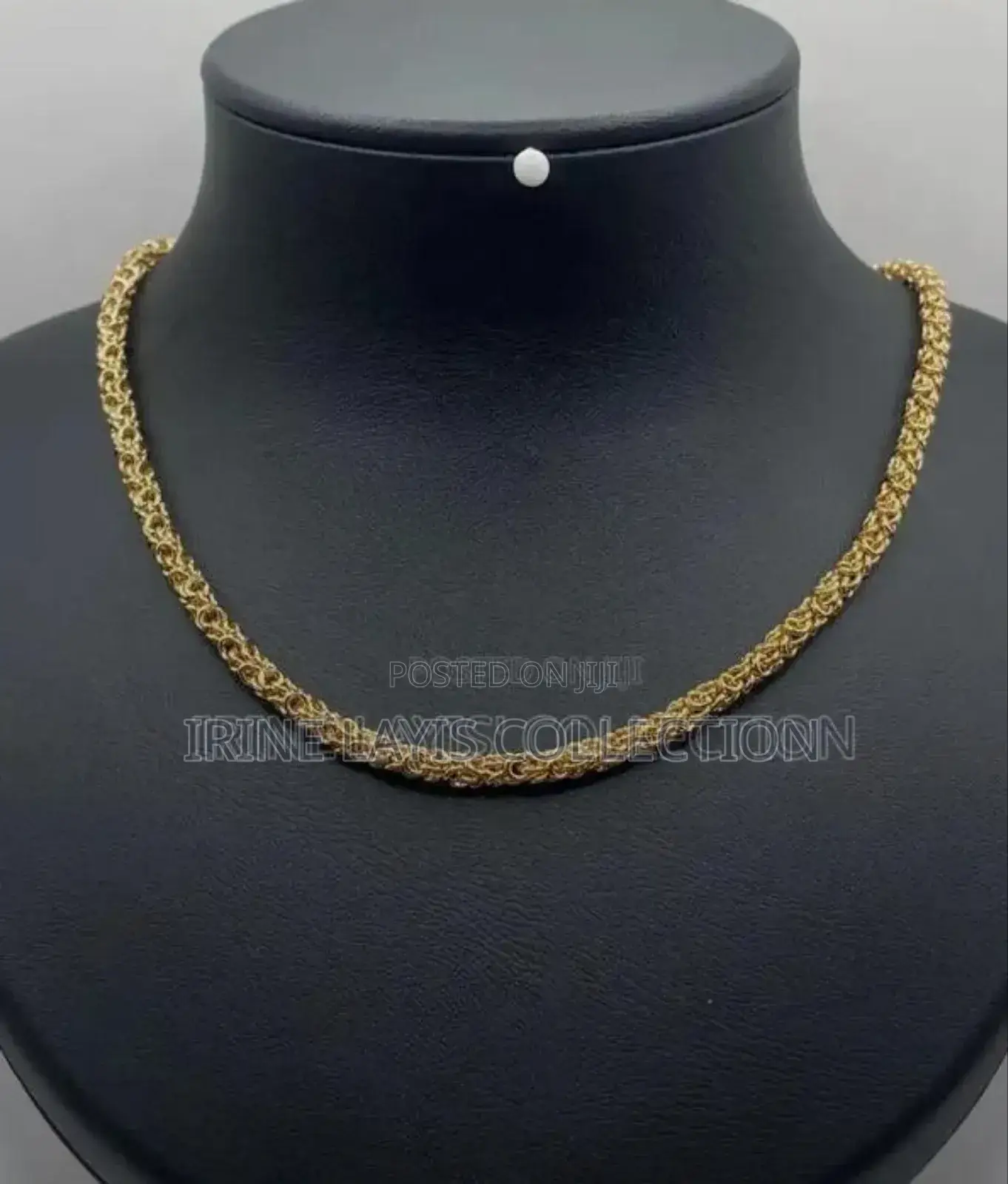 Women's Necklaces