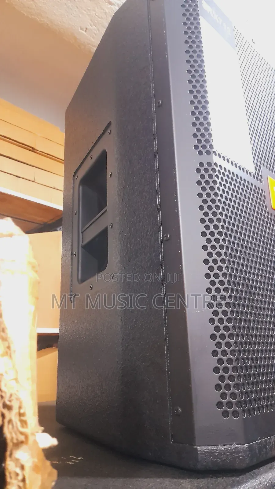 JBL 712 Speaker Top