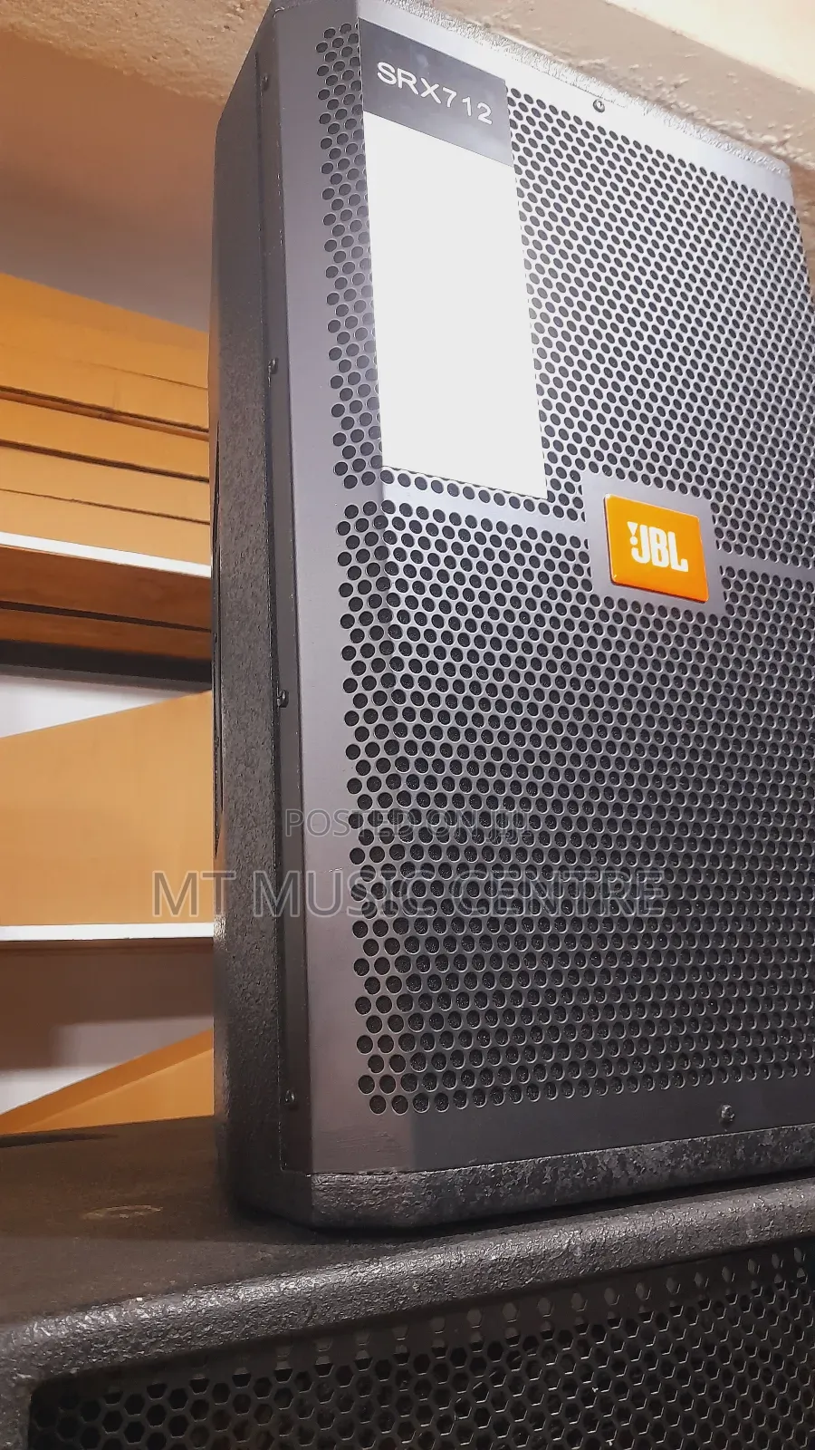 JBL 712 Speaker Top