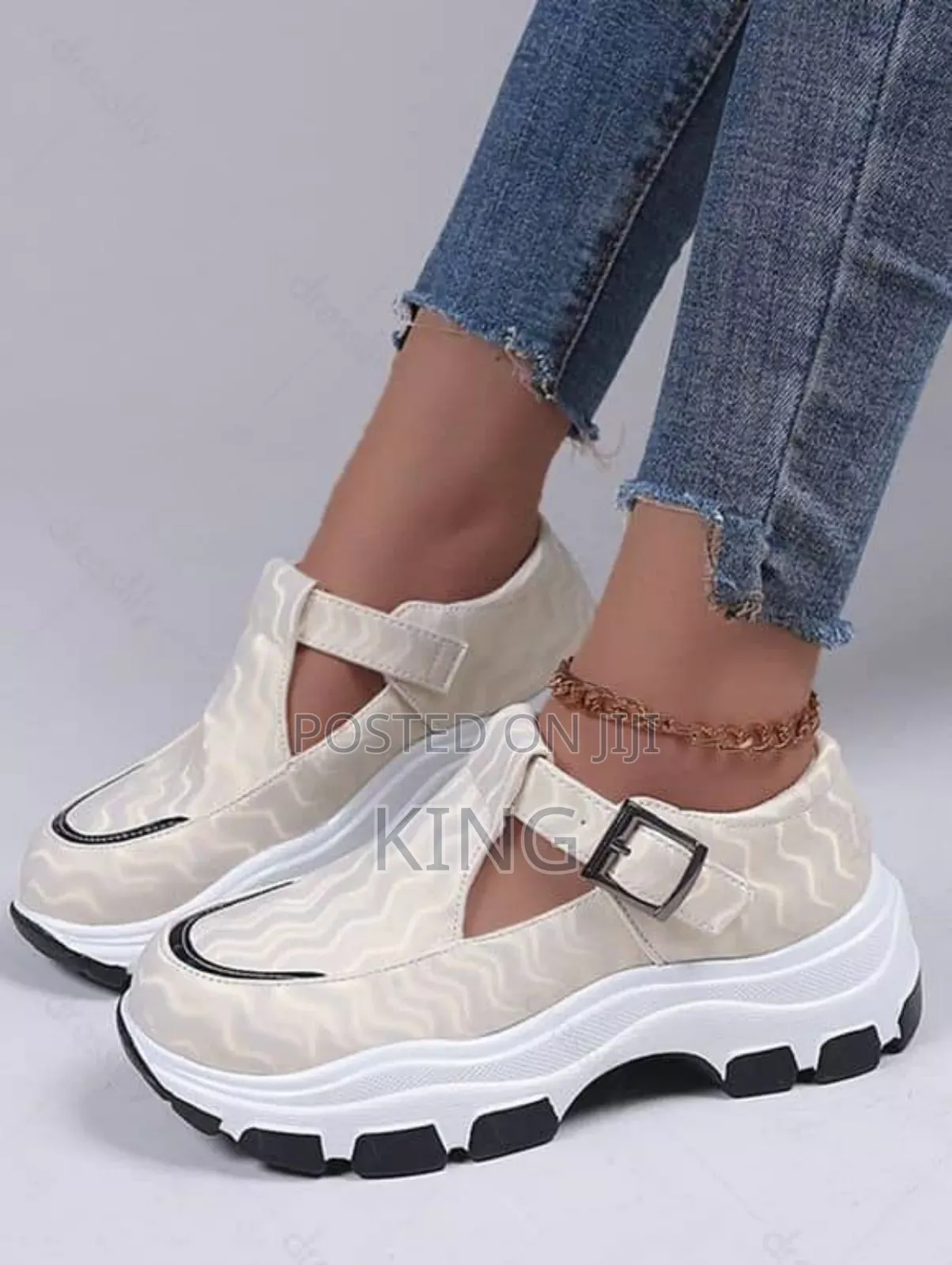 Groovy Girlie Sneakers