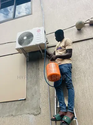 Photo - Ac Gas Refilling to Full Pro