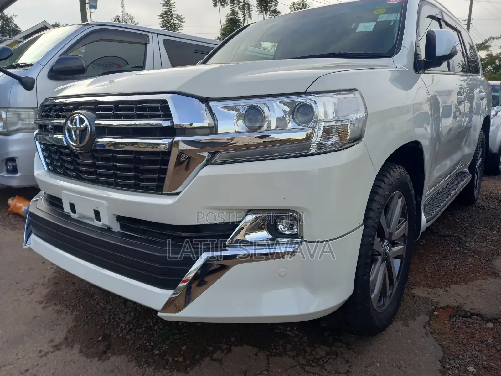 Toyota Land Cruiser 4.0 V6 GX-R 2010 White