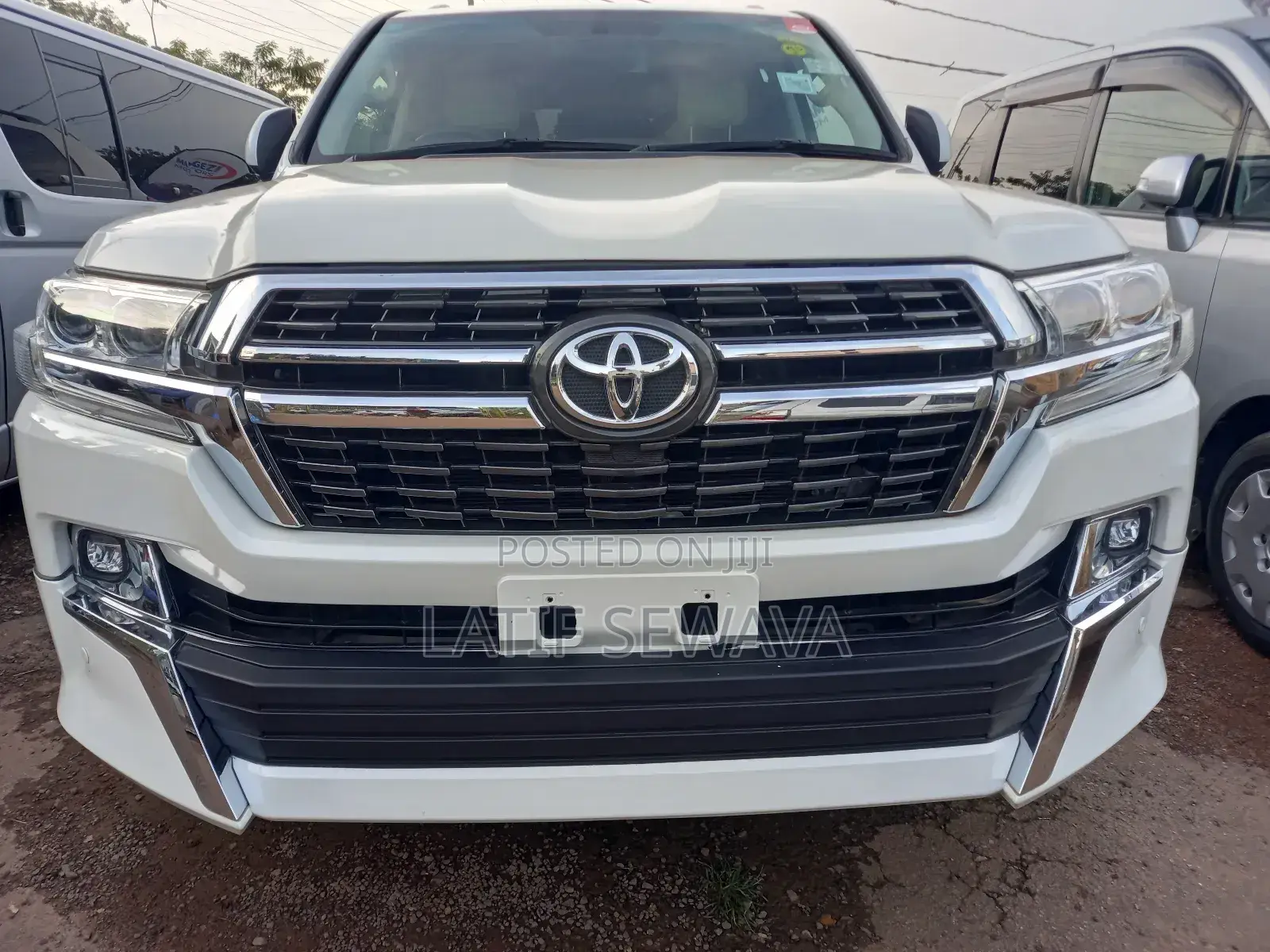 Toyota Land Cruiser 4.0 V6 GX-R 2010 White