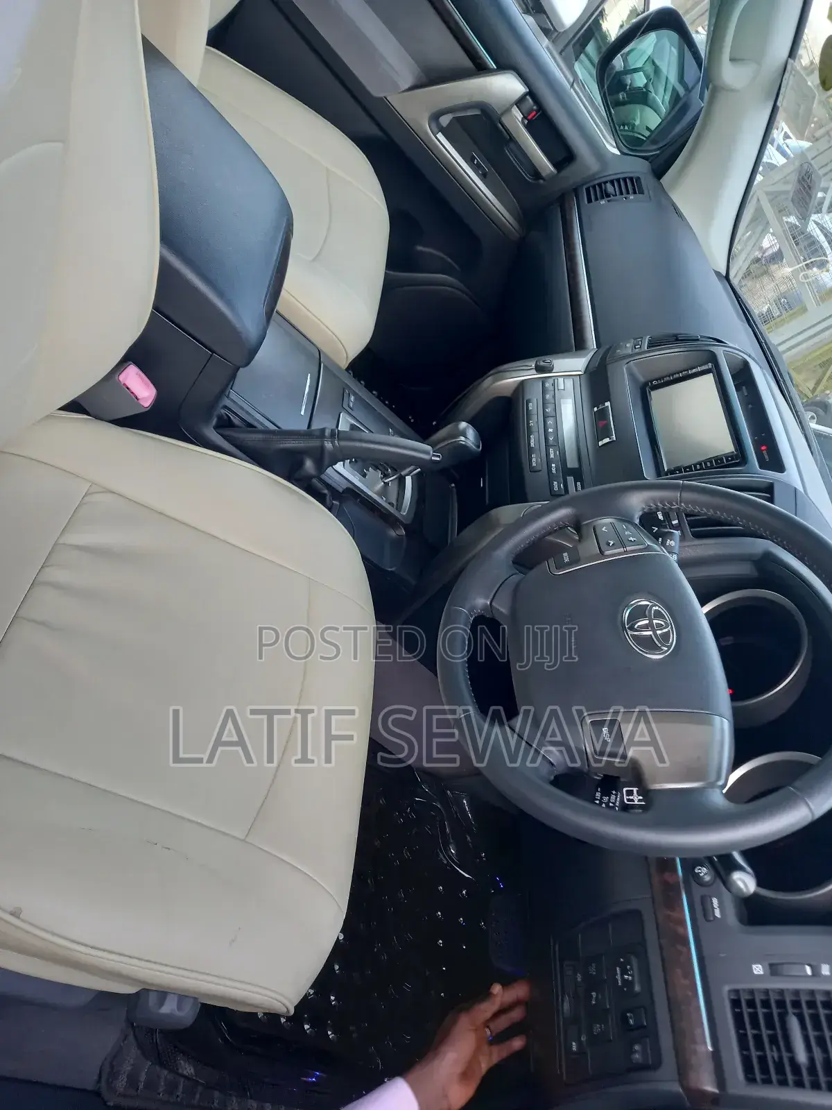 Toyota Land Cruiser 4.0 V6 GX-R 2010 White