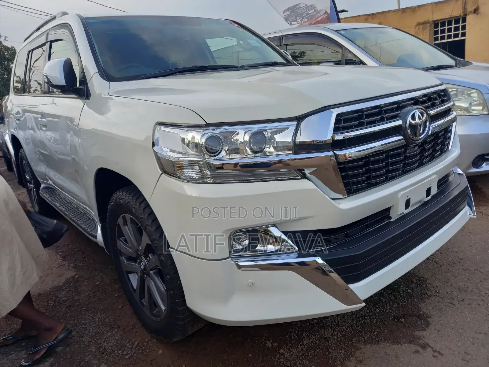 Toyota Land Cruiser 4.0 V6 GX-R 2010 White