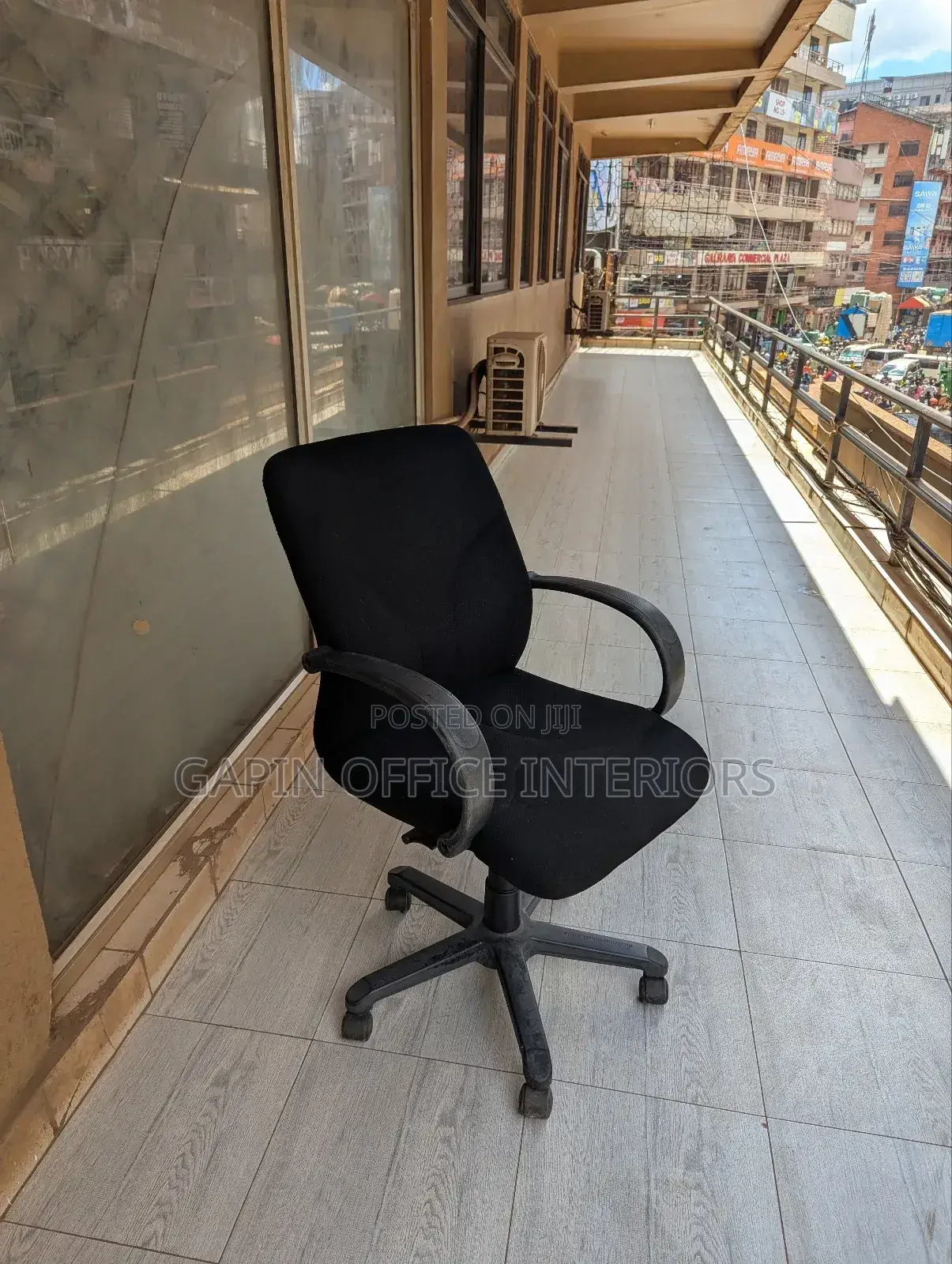 Office Chair With Adjustable Heights, Low Back